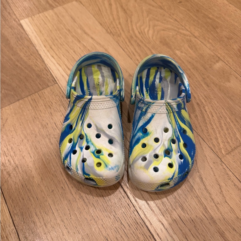 CROCS Tie-Dye Water Shoes for Kids